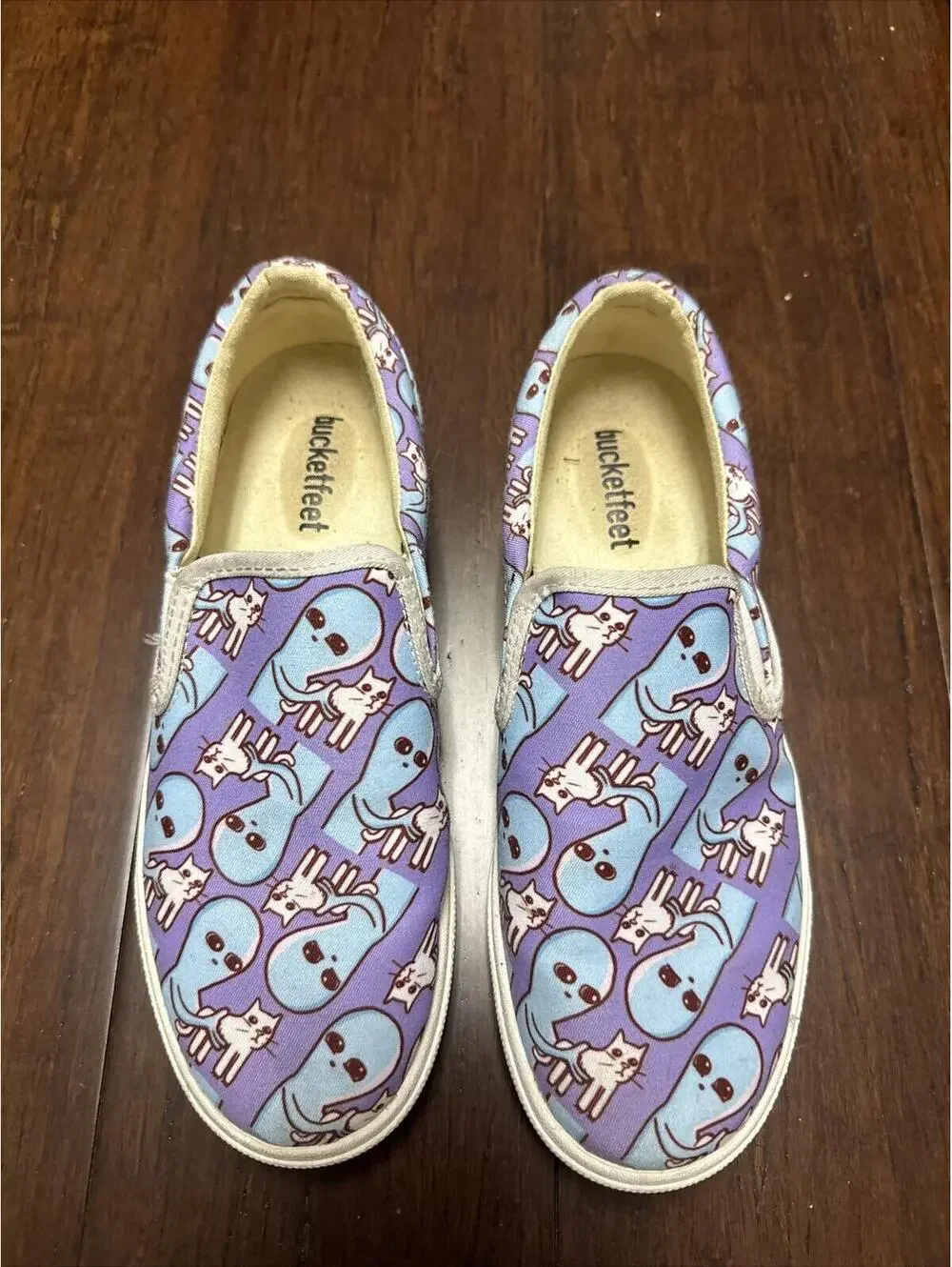 Strange Planet Alien & Cat Bucketfeet Slip On Shoes Alien Women 7.5 Men 5.5